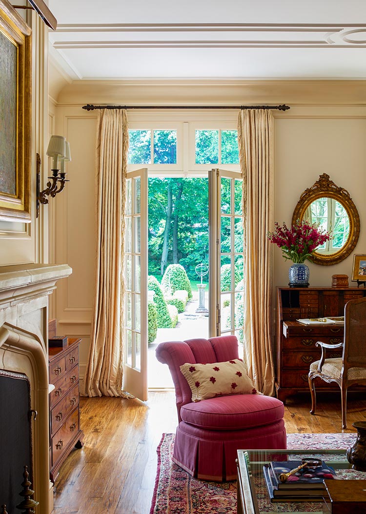 Liederbach & Graham: A French Revival Country House Living Room