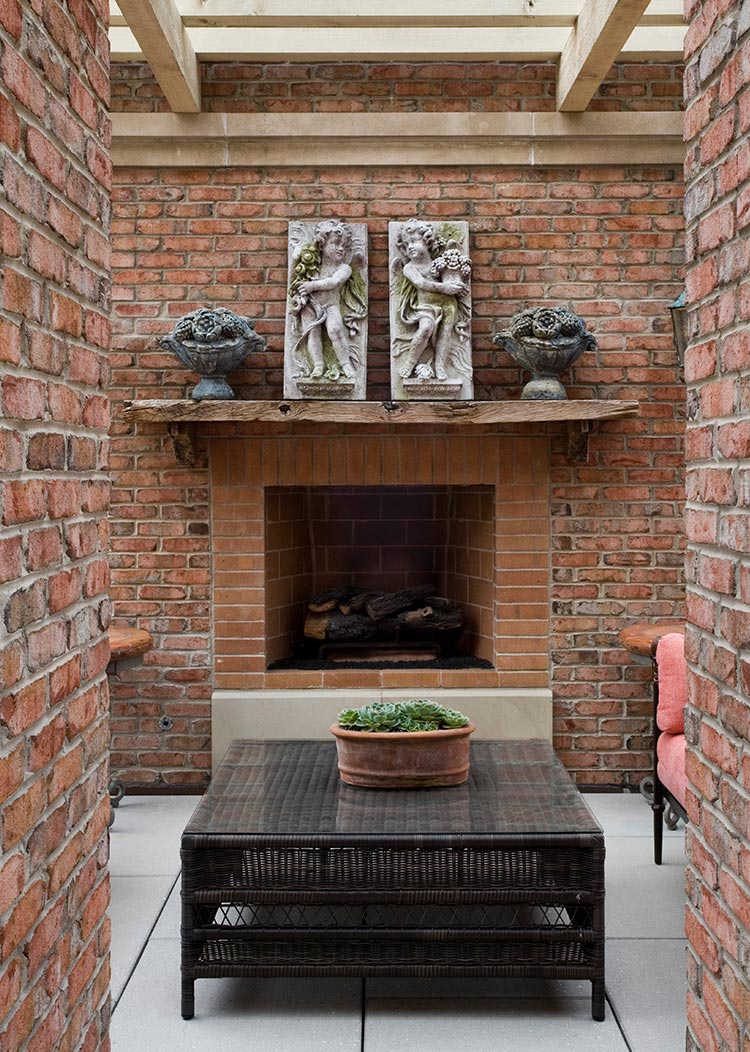 Liederbach & Graham: A Chicago Penthouse Fireplace