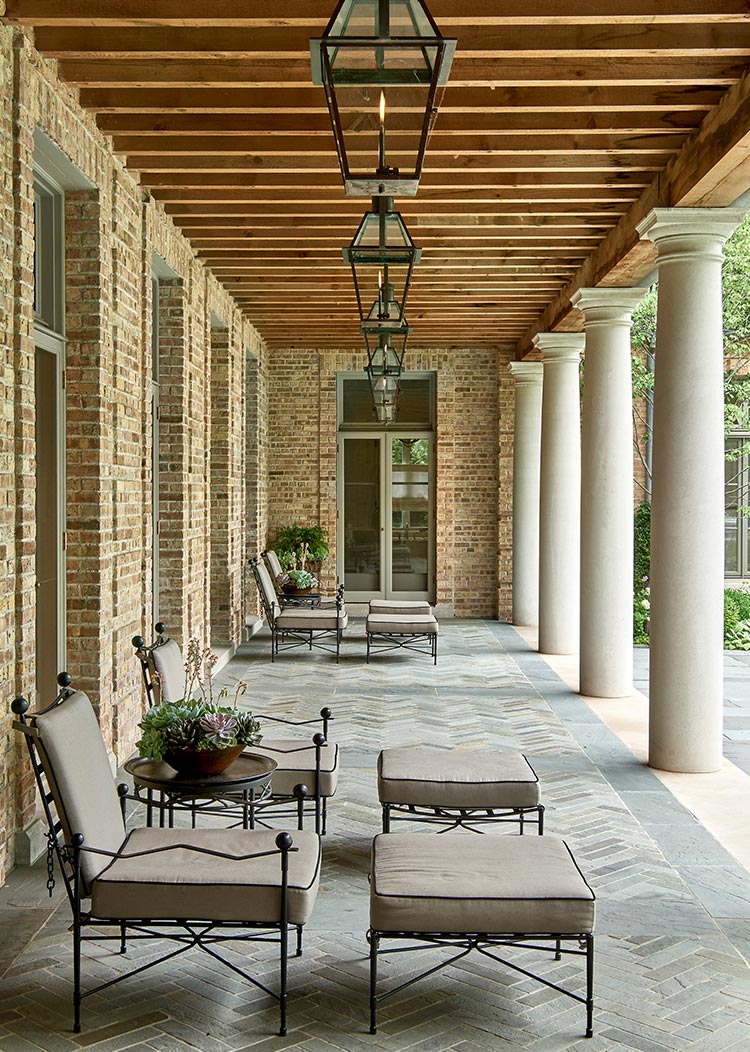 Liederbach & Graham: A Residence on Lake Michigan Porch