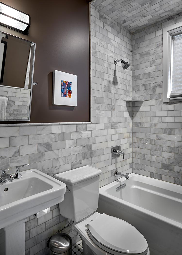 Liederbach & Graham: A Wicker Park Residence Bathroom