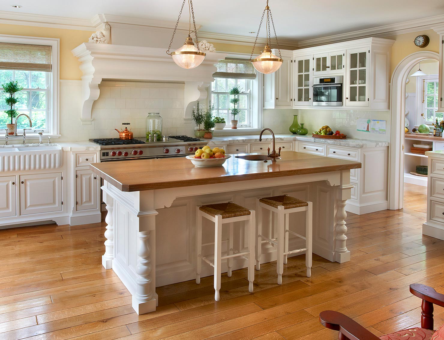 Liederbach & Graham: A Winnetka Renovation Kitchen